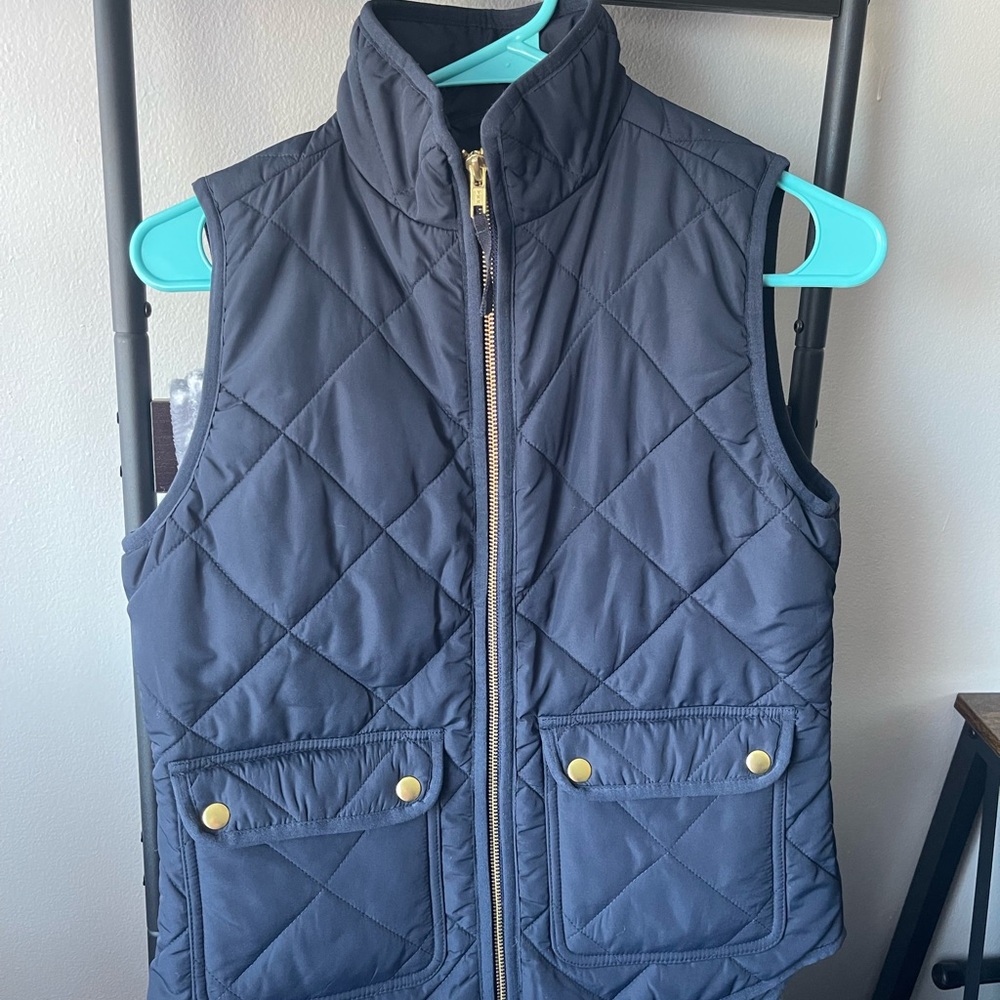 J. Crew Dark Blue Quilted Vest with Metallic Zipper
New without tags condition! - Picture 3 of 8
